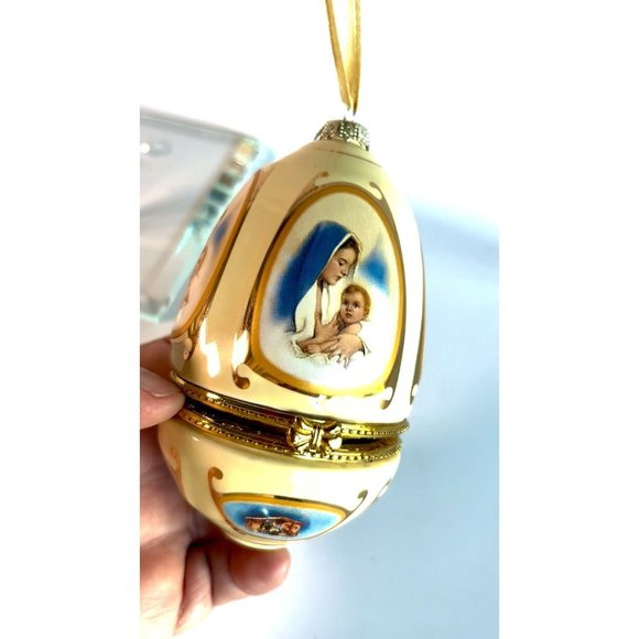 Mr Christmas Valerie Parr Hill Ivory Porcelain Musical Egg Christmas Tree Orname - Picture 2 of 15